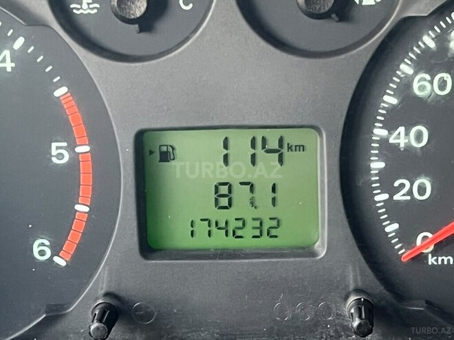 Ford Transit-7