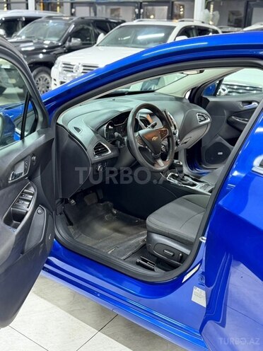 Chevrolet Cruze-21