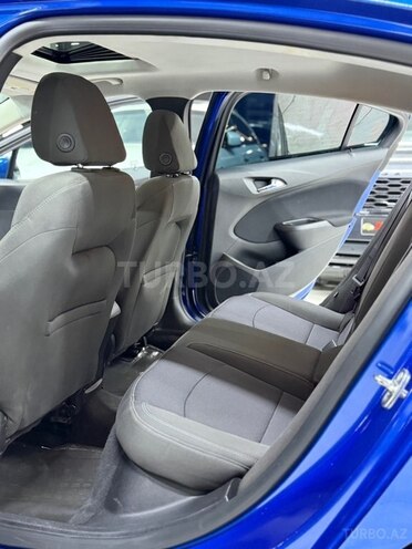 Chevrolet Cruze-28