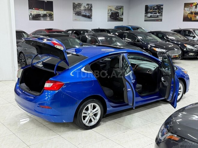 Chevrolet Cruze-17