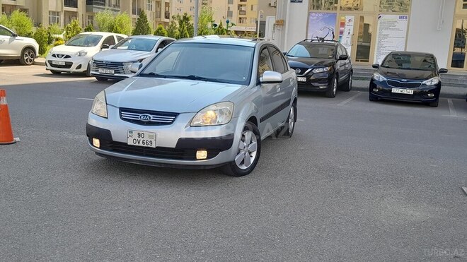 Kia Rio-1