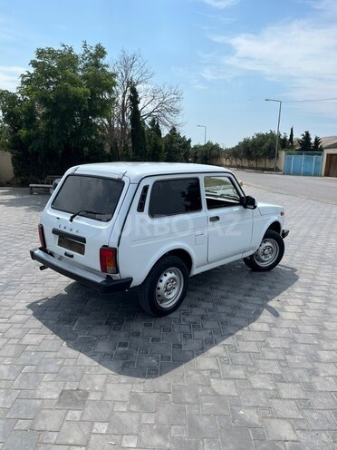LADA (VAZ) Niva-9
