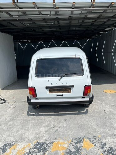 LADA (VAZ) Niva-11
