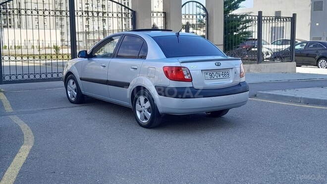 Kia Rio-17