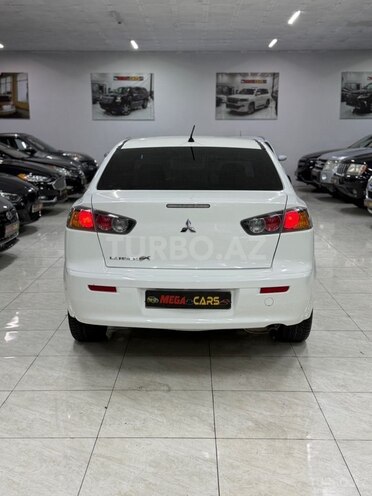 Mitsubishi Lancer-6