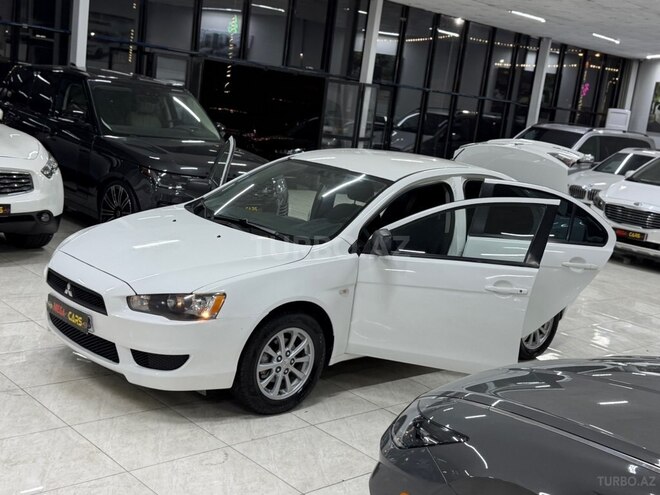 Mitsubishi Lancer-16