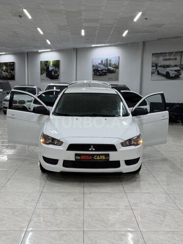 Mitsubishi Lancer-15