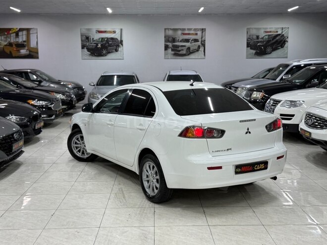 Mitsubishi Lancer-8
