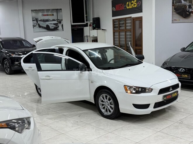 Mitsubishi Lancer-13