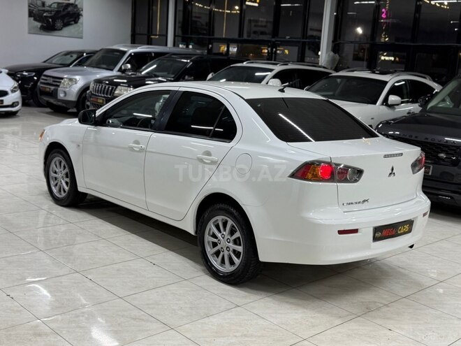 Mitsubishi Lancer-12