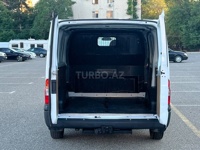 Ford Transit-5