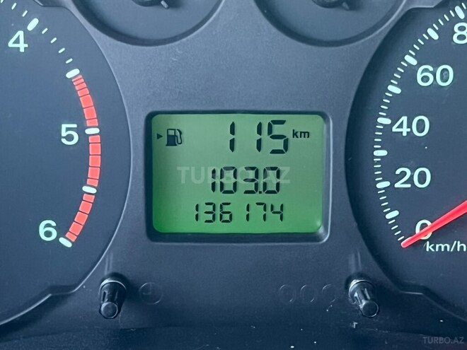 Ford Transit-8