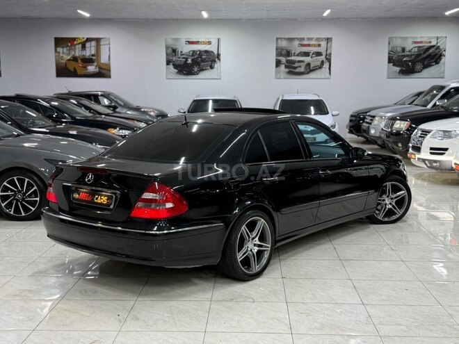 Mercedes E 240-5