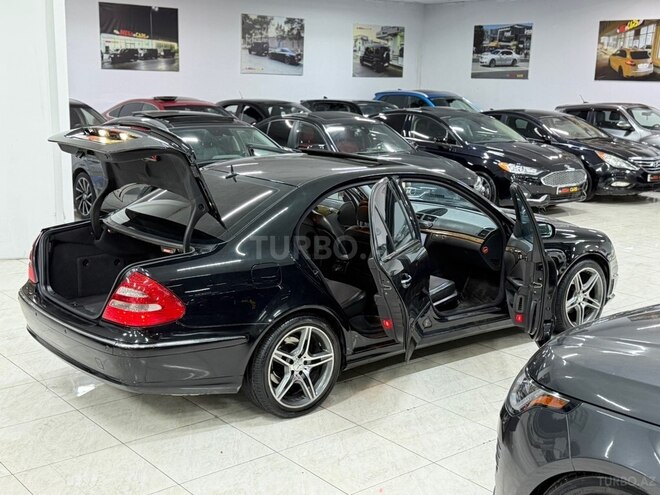 Mercedes E 240-17