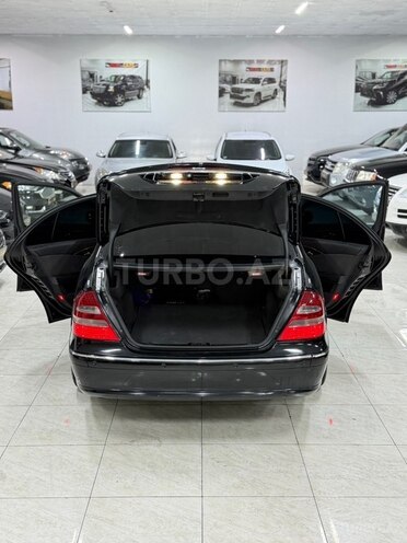 Mercedes E 240-18