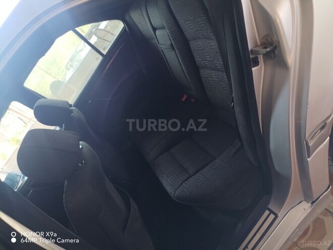 Mercedes C 220-9