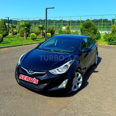 Hyundai Elantra-1