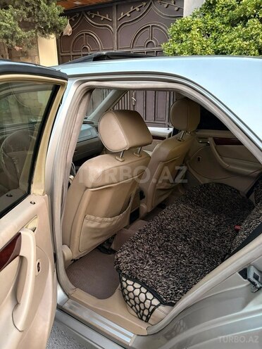 Mercedes C 200-12