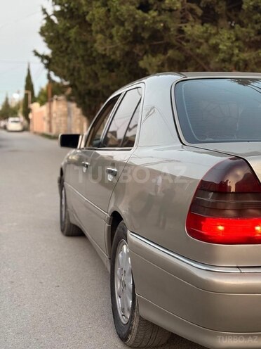 Mercedes C 200-5