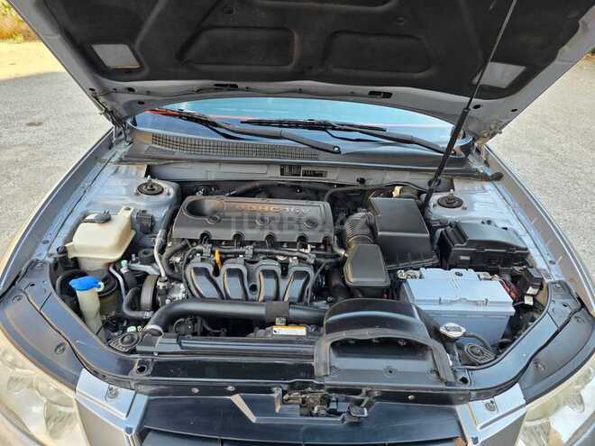 Hyundai Sonata-18