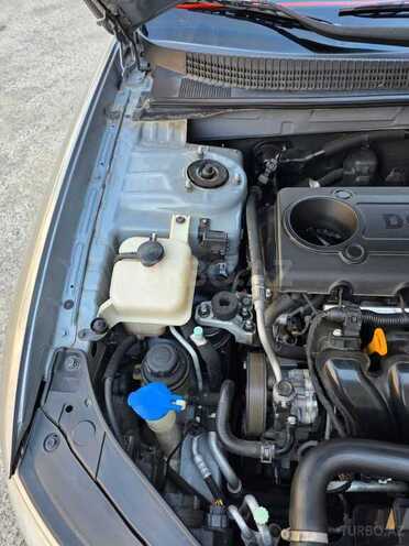 Hyundai Sonata-17