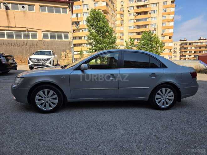 Hyundai Sonata-14