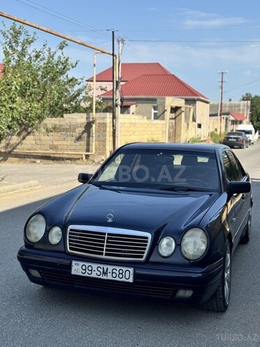 Mercedes E 280-2