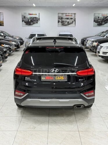 Hyundai Santa Fe-6