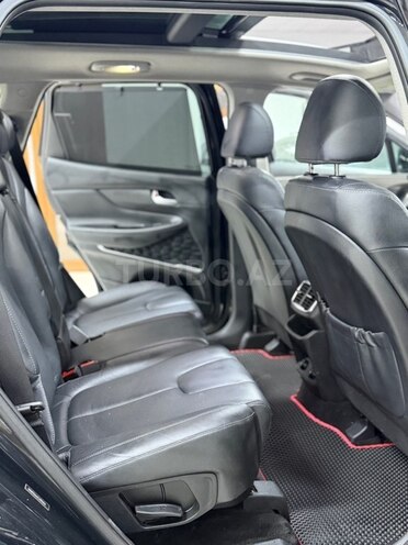 Hyundai Santa Fe-30