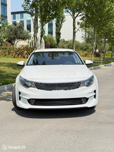 Kia K5-1