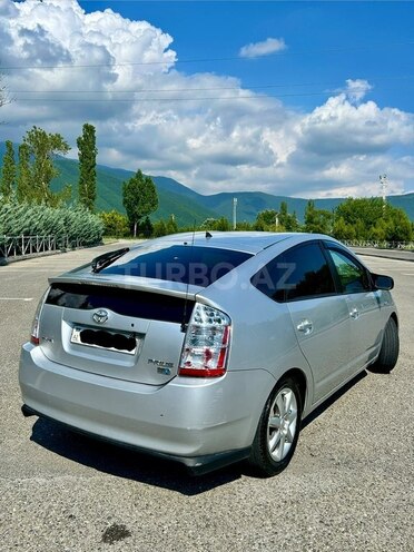 Toyota Prius-3