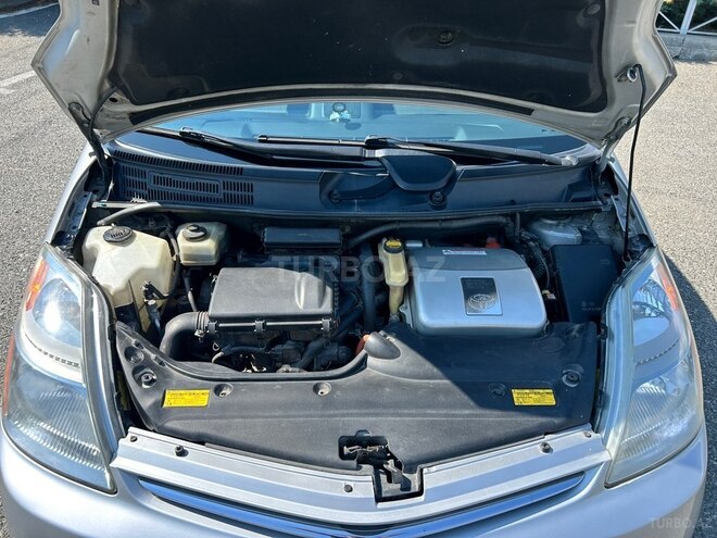 Toyota Prius-7