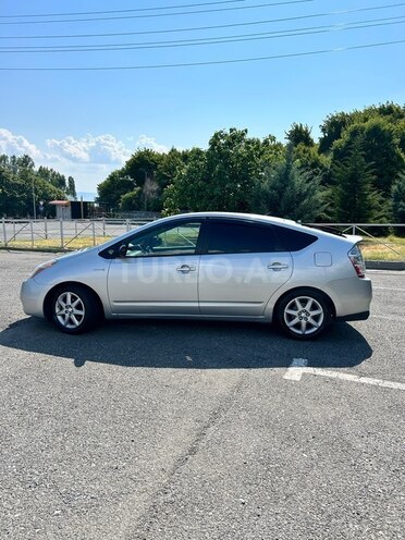 Toyota Prius-6