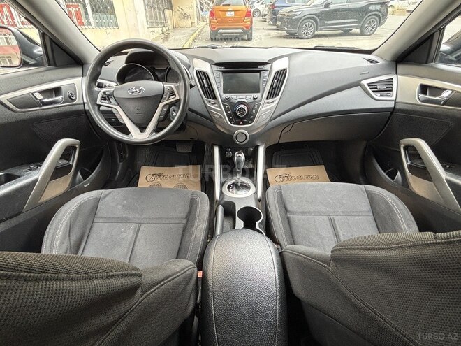 Hyundai Veloster-5