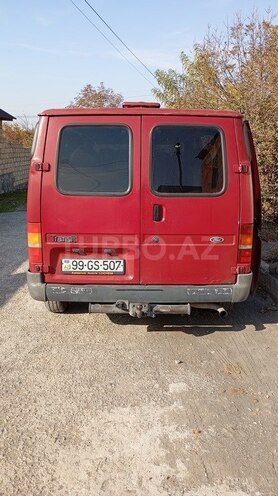 Ford Transit-2