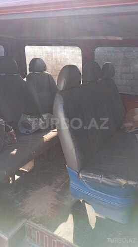 Ford Transit-4