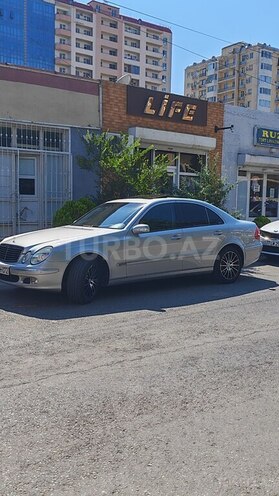 Mercedes E 240-12