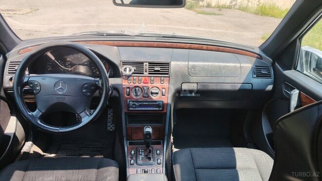 Mercedes C 220-13