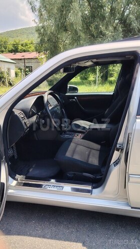 Mercedes C 220-15