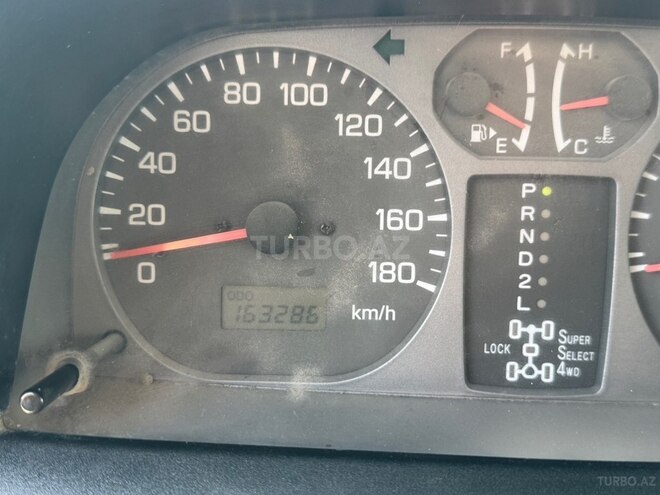 Mitsubishi Pajero io-13