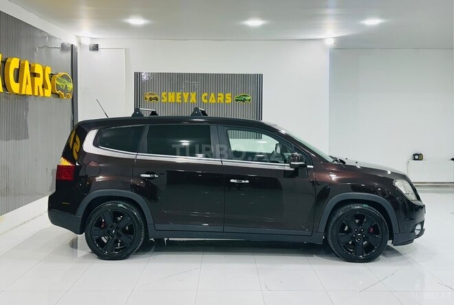 Chevrolet Orlando-3