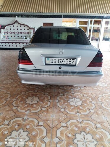 Mercedes C 220-2