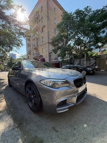 BMW 528-2