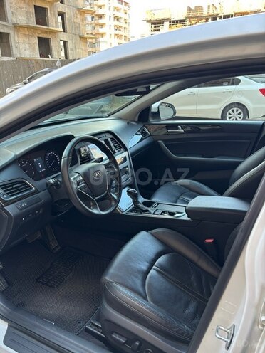 Hyundai Sonata-7