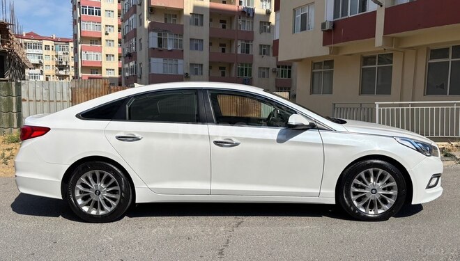 Hyundai Sonata-6