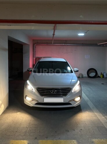 Hyundai Sonata-17