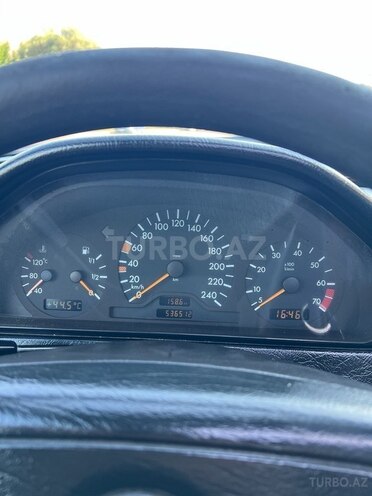 Mercedes C 200-11