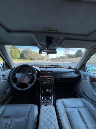 Mercedes C 200-9