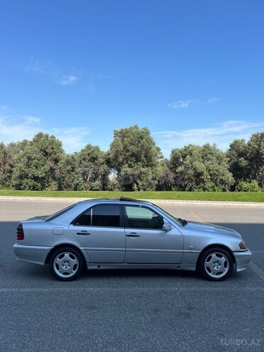 Mercedes C 200-6