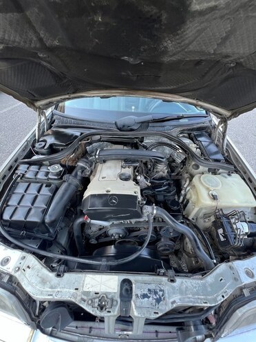 Mercedes C 200-12